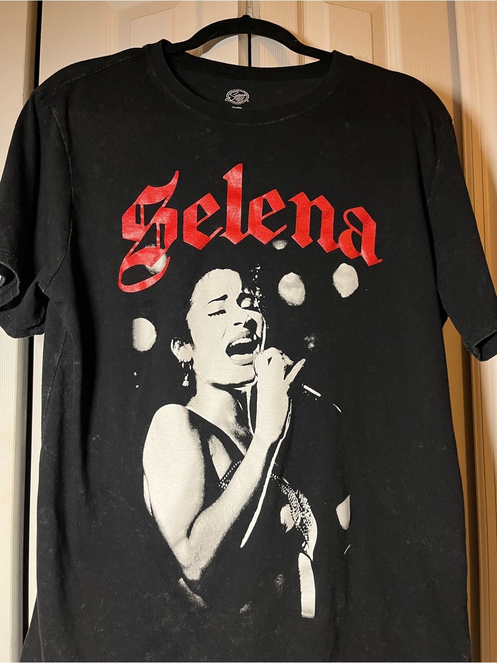 Selena Quintanilla Black lightly bleached T-Shirt size Large NWOT
